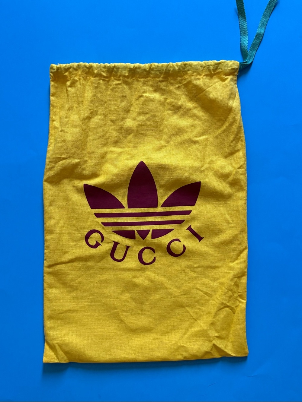 💟 Gucci Yellow Drawstring Dust Bag with Burgundy Logo 8”x13”